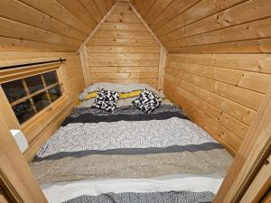 Campings L-insolite du villiers : photos des chambres