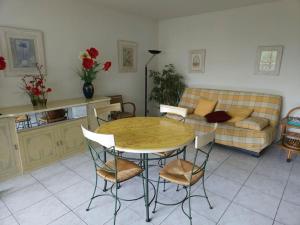 Centre Antibes La Mer coquet 3P parking