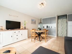 Studio Astrid 101 with balcony by Interhome