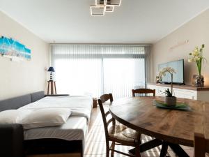 Studio Astrid 101 with balcony by Interhome