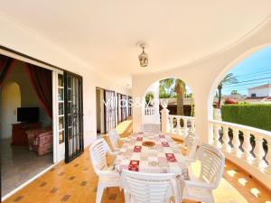 Villa Rosas Ciudad Quesada by Villas&You