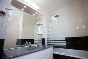 Hotels Hotel Les Dunes : photos des chambres