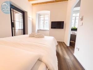 San Nicolò 14 Tirabora Short Rent