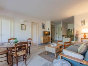 Apartment Le Bourret-5 by Interhome