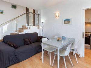 Apartment Gaviotas dAmunt by Interhome