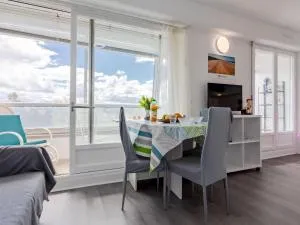 Studio Les Marinas by Interhome - Asnelles