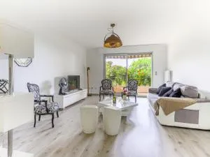 Apartment Les Balcons d'Eze-3 by Interhome - 艾日