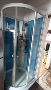 Appartements Coquet 2 pieces sous les toits : photos des chambres