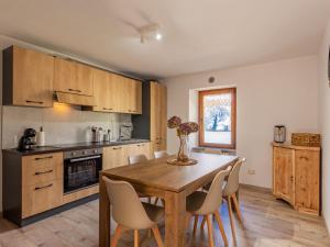 Holiday Home Miki Mhouse by Interhome