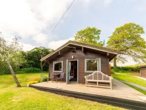 Chalet Bramley Hot Tub Lodge by Interhome - Ashwater