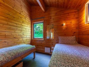 Chalet Bramley Hot Tub Lodge by Interhome