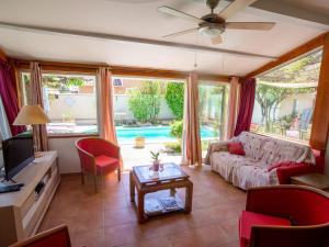 Maisons de vacances Holiday Home Miramar by Interhome : photos des chambres