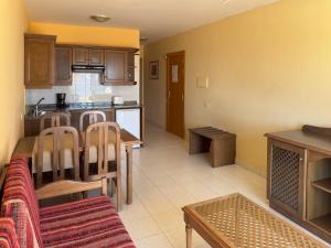 One-Bedroom Apartment room in Complejo Las Tres Palmeras