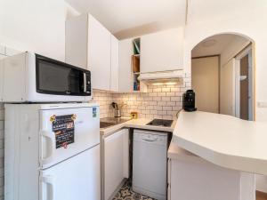 Apartment Saint James-14 by Interhome