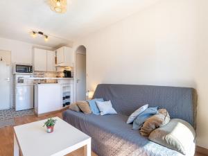 Appartements Apartment Saint James-14 by Interhome : photos des chambres