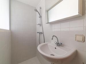 Maisons de vacances Holiday Home Le Clos du Pierredon by Interhome : photos des chambres