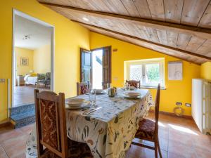 Apartment Carroccio Giallo by Interhome
