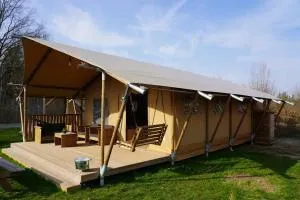 Stoere safaritent voor 7 personen met Privé sanitair Sleepy - Someren-Heide