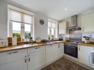 The Waiting Room, Stoke Edith Station, Tarrington