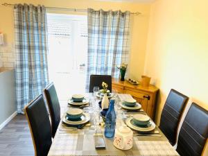 Contractors and families welcome