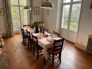 Villas Beautiful 6 bedroom house with pool & large garden : photos des chambres