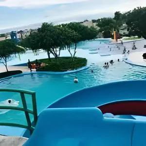 Habitación dentro de una casa en un condominio tipo Resort - Warnes