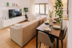 Centro, Hospital y Campus Universitario a 5 minutos - Camas de primera - Lavadora - SmartTV - Wifi 1 GB - Teletrabajo