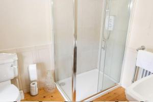 An Maide Bán, Cootehill