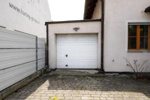 4-Bedroom House & Large Garden