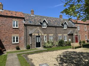 Life of Filey - Part of the The Bay Filey Holiday Village with pool, gym and direct beach access, pub, restaurant, tennis and meadows walks