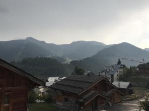 Appartements Appartement Chaleureux La Montagne : photos des chambres