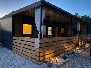 The Sol Home - Mobile Home in Drage, Pakoštane