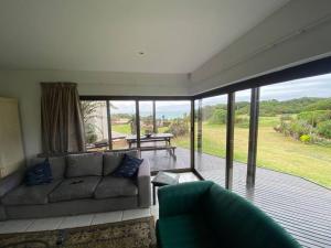 Luxury 3 Bedroom Beach House on Supertubes