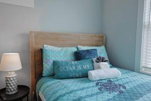 Modern upscale-House @ Lake-Golf Cart Rental-EV