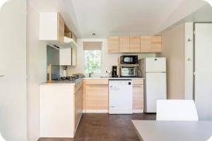 Campings MH F4 Ski Rando Loisirs Proche Chamonix 6 pers 300AK : photos des chambres