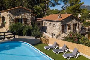 Villas Luxury modern Villa rental in Le Rouret with pool : photos des chambres