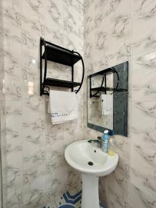 Queen Elizabeth Apartment