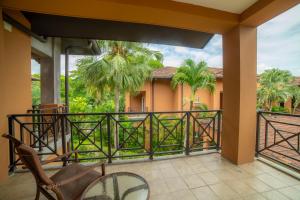 Veranda 3B 2 bedrs second floor by Stay in CR