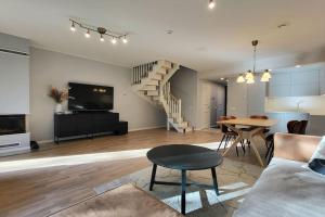 3 Bedroom Apartment with Terrace