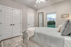 Waveland Beach Cottage 215