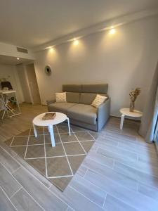 Appartement neuf Pointe Croisette, 50 m de la mer