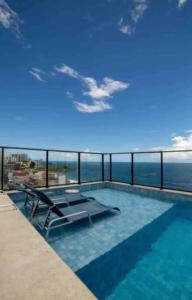 Barra, compacto, novo e aconchegante