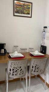 Barra, compacto, novo e aconchegante