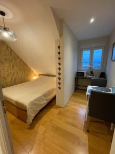 B&B / Chambres d'hotes Chambre proche de la citadelle : photos des chambres