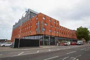 Chic Modern Apartments at Mannequin House in London - Chingford