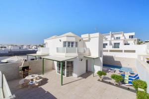 Villa Togio by Villa Plus