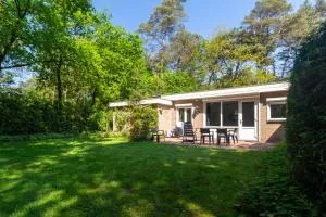 Holiday Home Eekhoornbosch - 奥特罗