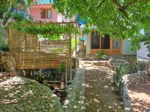 Casa Sierra Starlink, AC and Superbly Located - Zapote