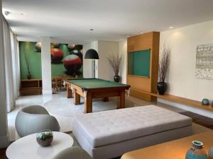 4083 - Em frente ao Hospital Albert Einstein e Estádio do Morumbi