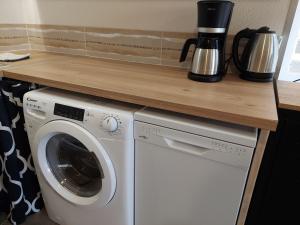Appartements Les Meubles des Pierres Dorees - Gite de charme pour groupe : photos des chambres